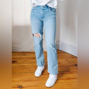 abercrombie 90’s straight ultra high rise size 25 (short) Jeans